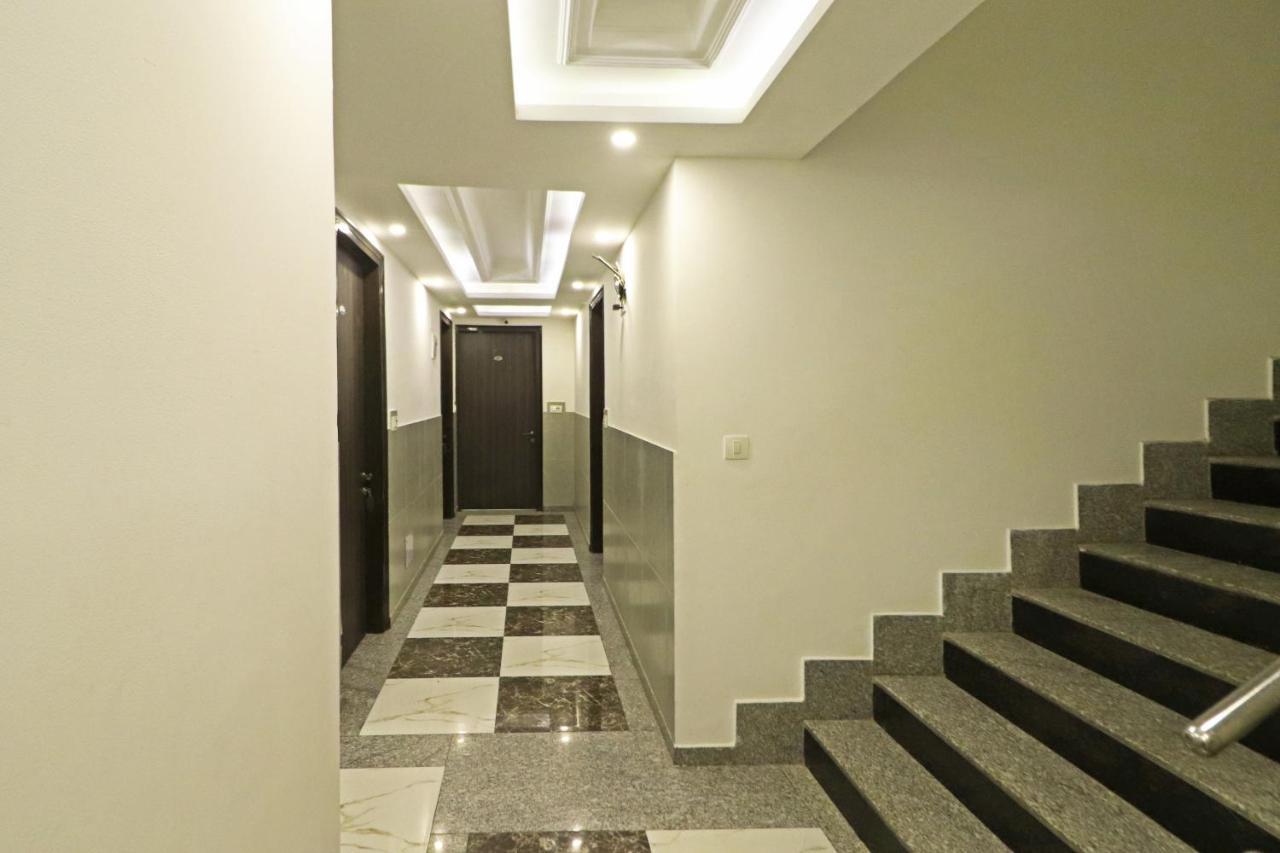Hotel Almora Near Delhi Airport Új-Delhi Kültér fotó